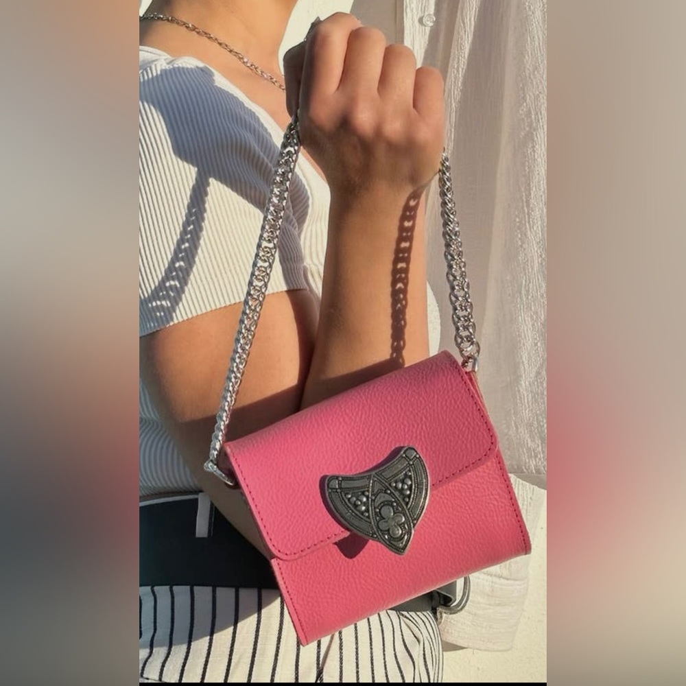 NWT| MINIMALIST PINK LEATHER BAG, LEATHER TOP HANDLE BAG